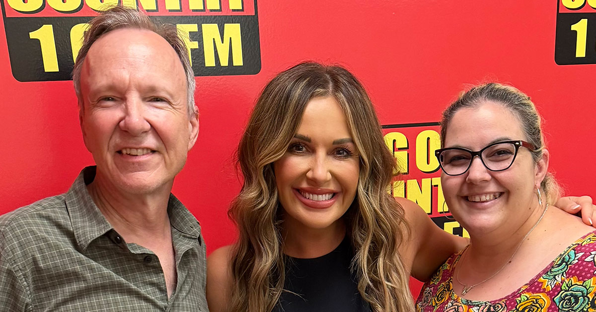 Carly Pearce Joins Bruce Scott and Valerie In-Studio